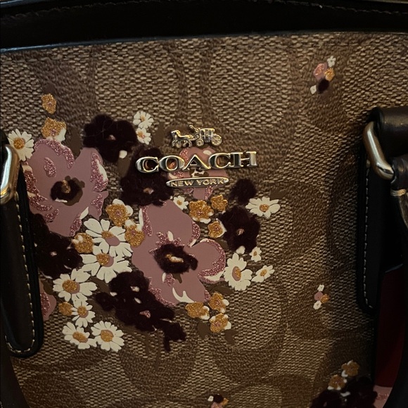 Coach Brown Crossbody Bag with Floral Design measurements in photos - Picture 2 of 13
